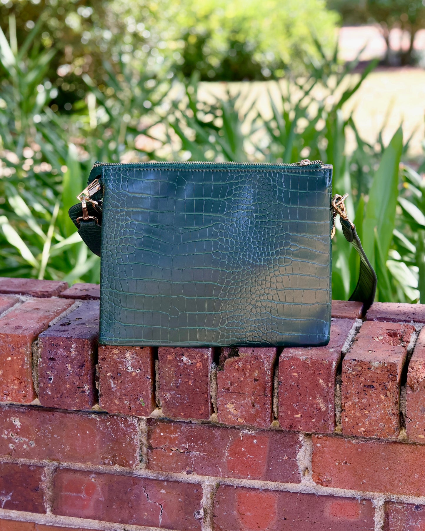 Ariana Crossbody - Hunter Green EC