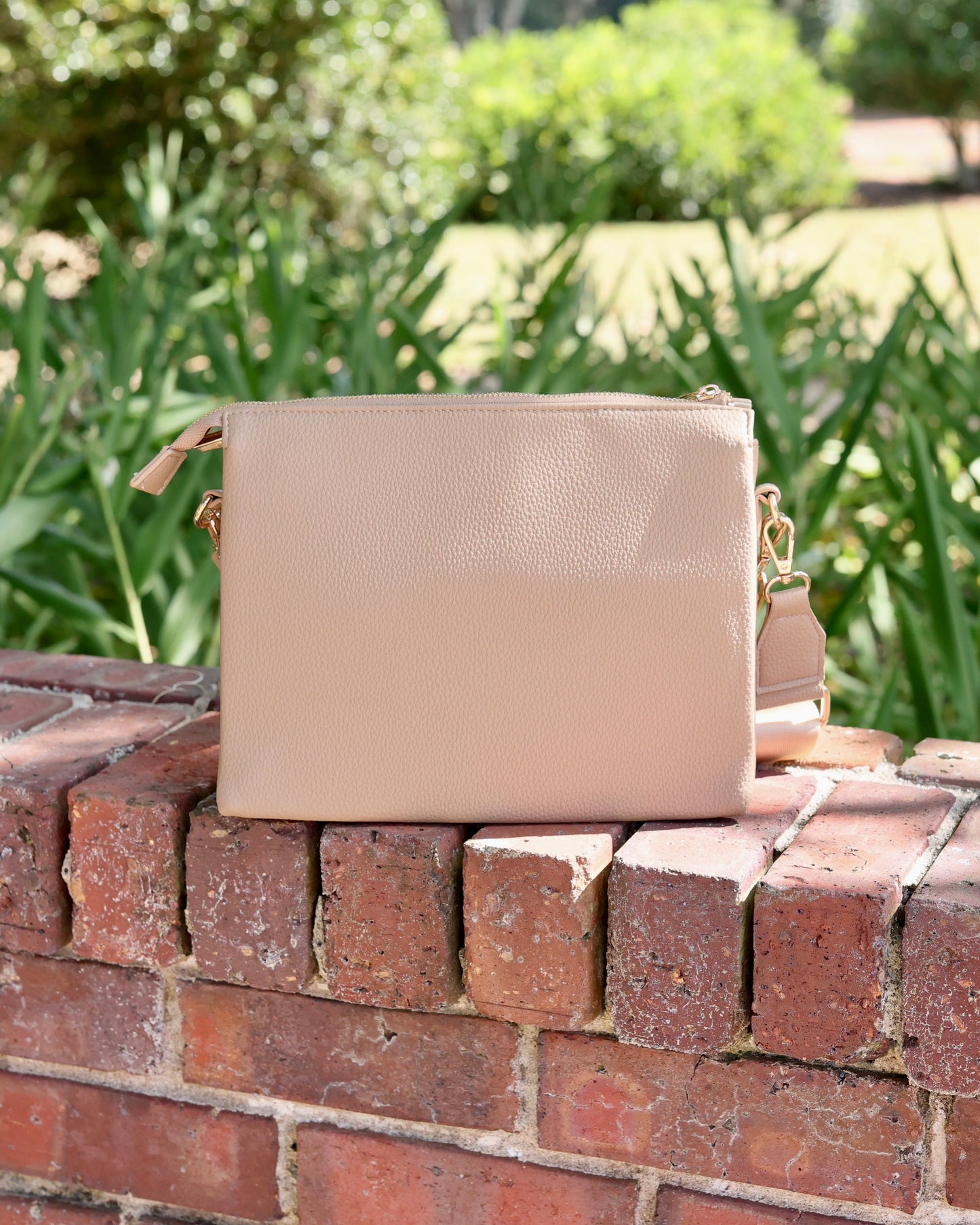 Ariana Crossbody - Taupe