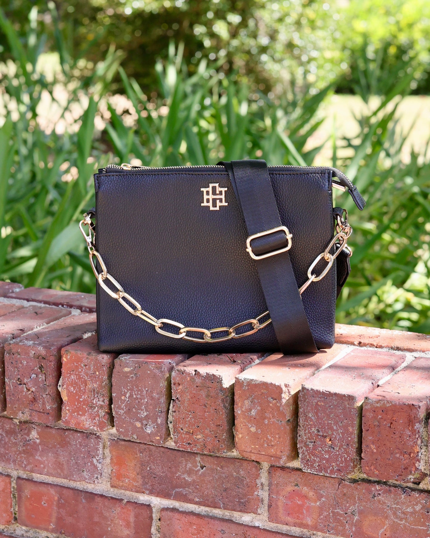 Ariana Crossbody - Black