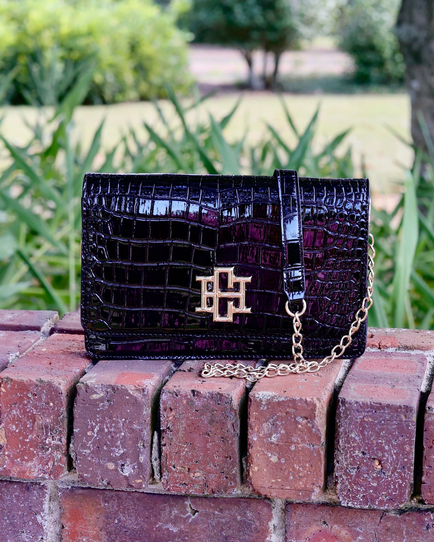 Bryn Crossbody Clutch Black Patent EC