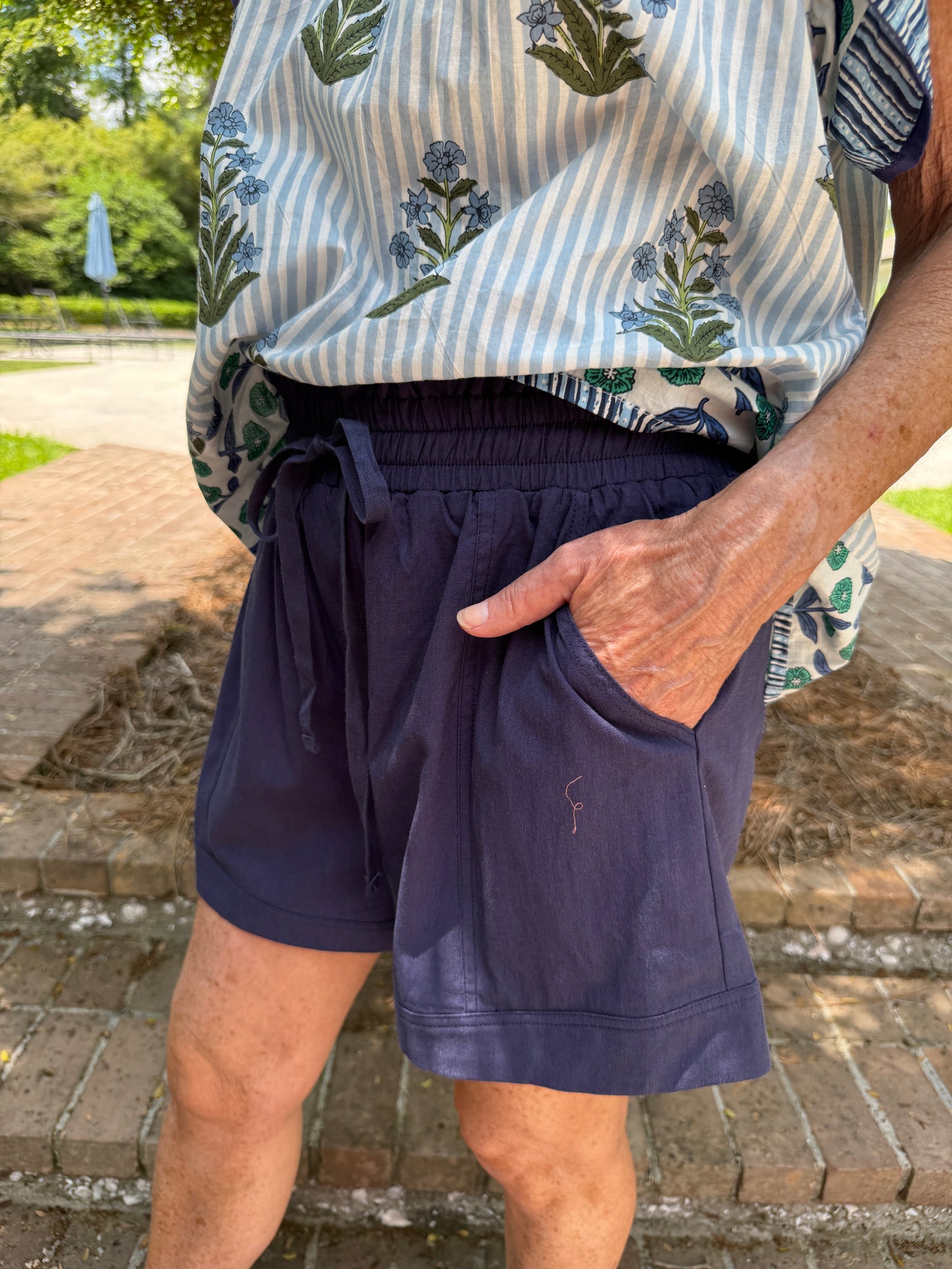 Light & Easy Navy Blue Shorts