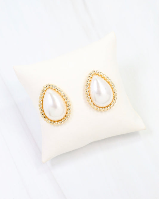 Boonville Pearl Drop Earring Cream