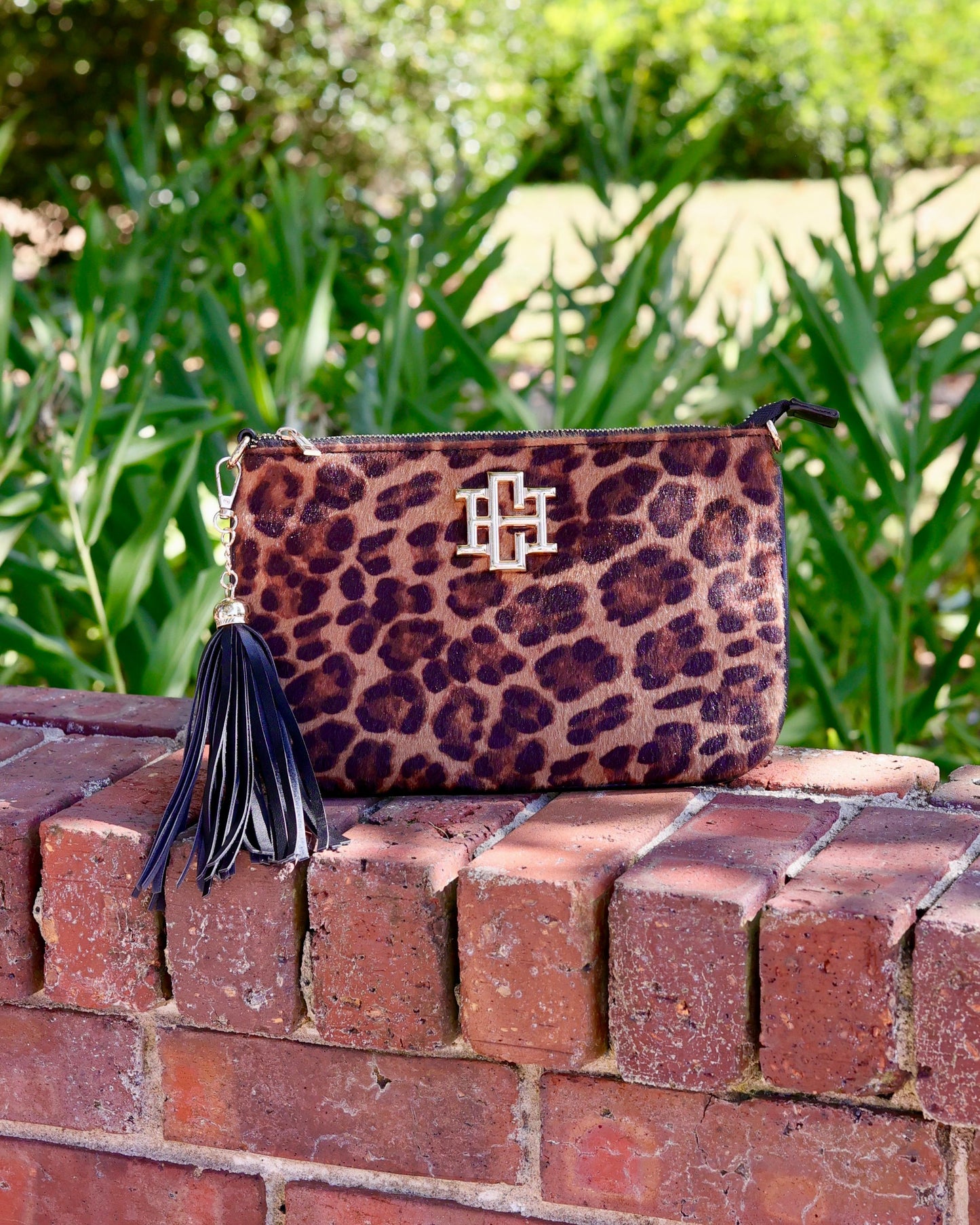 Madelyn Clutch Crossbody Spotted Saddle