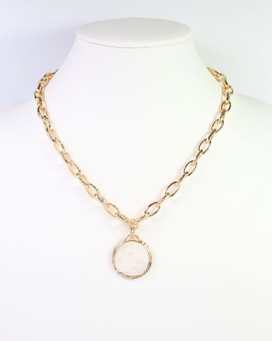 Milan Mother of Pearl Link Necklace Gold
