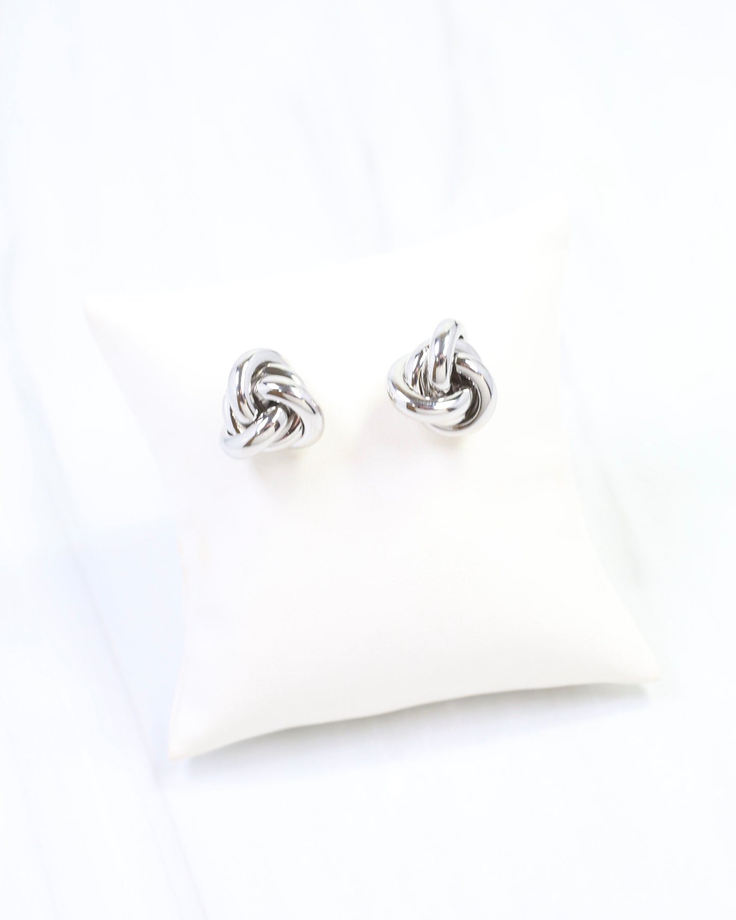 Clarissa Forget Me Knot Earring Silver