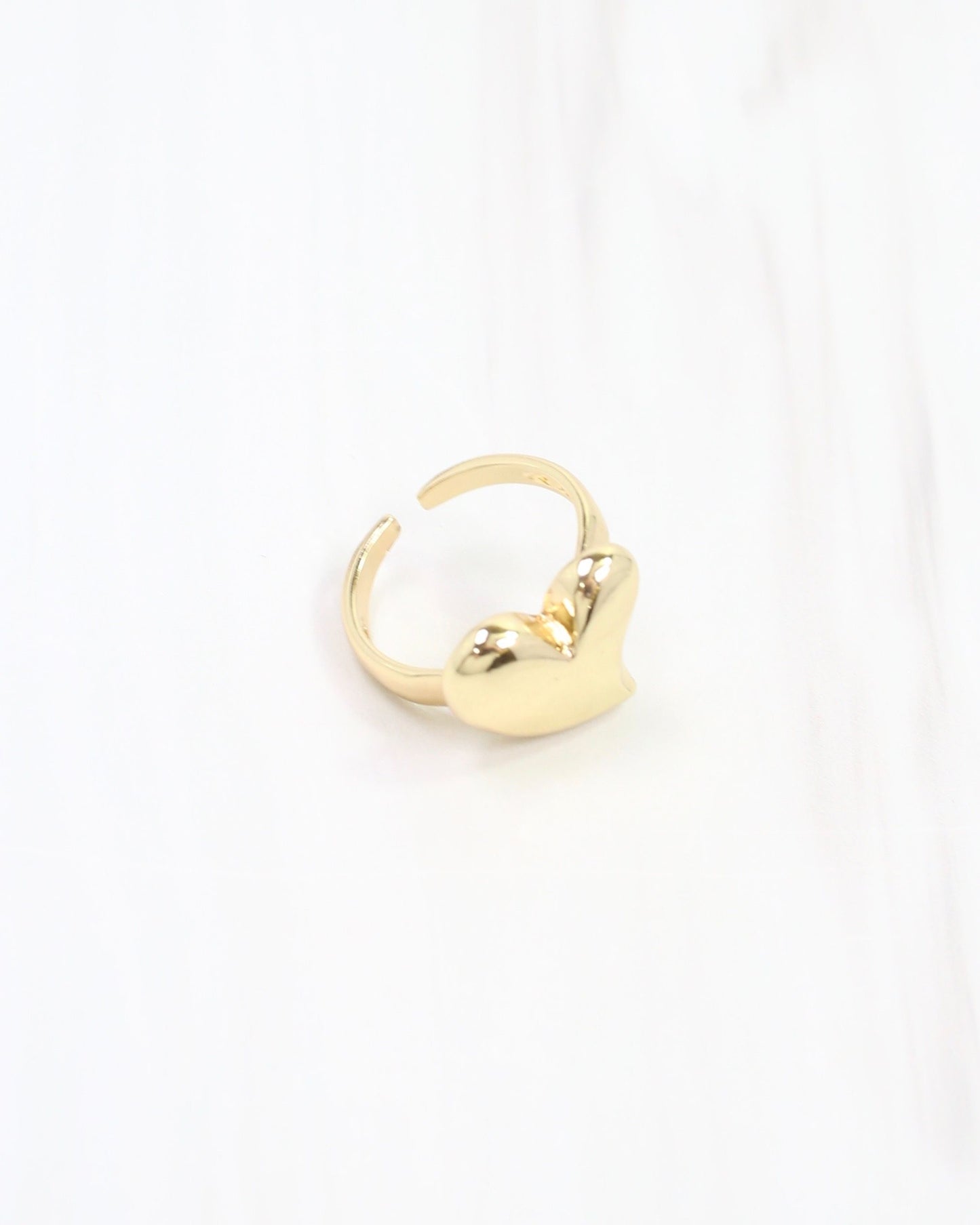 Arezzo Adjustable Heart Ring WR Gold