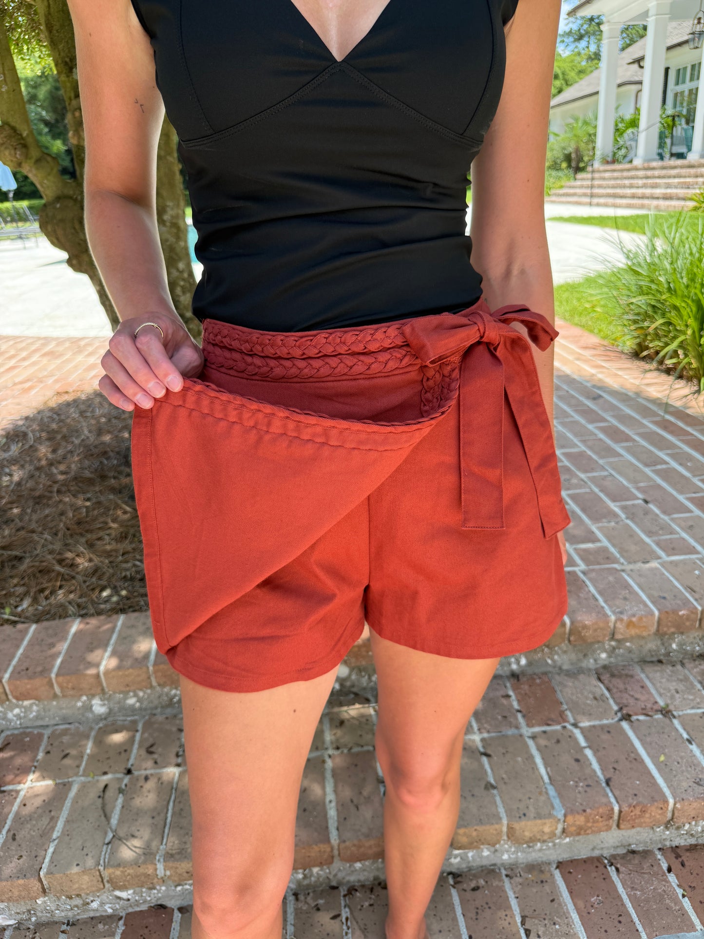 Roll On By Braided Waist Off Rust Skort