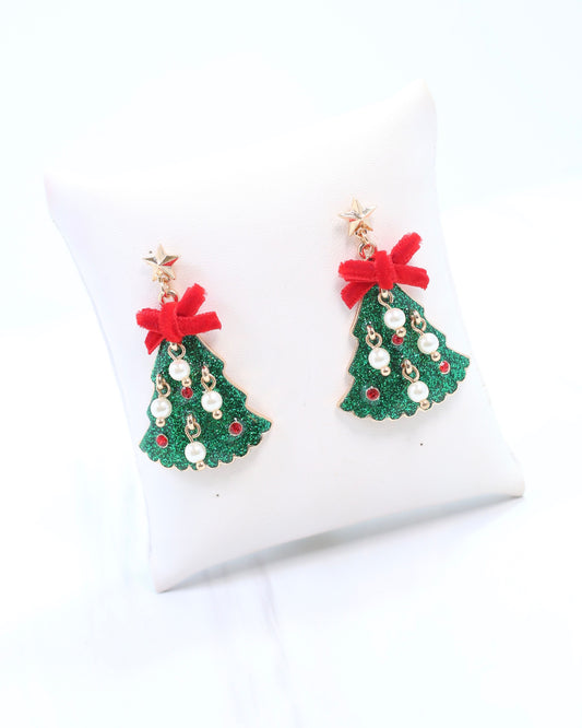 Christmas Tree Earring with Bow and Pearls Green