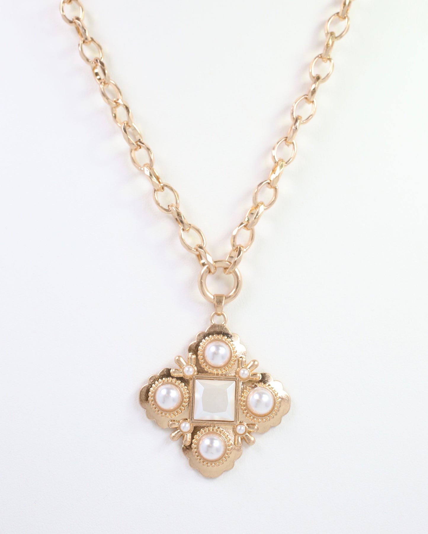 Bourke Pearl Clover Pendant Link Necklace Worn Gold