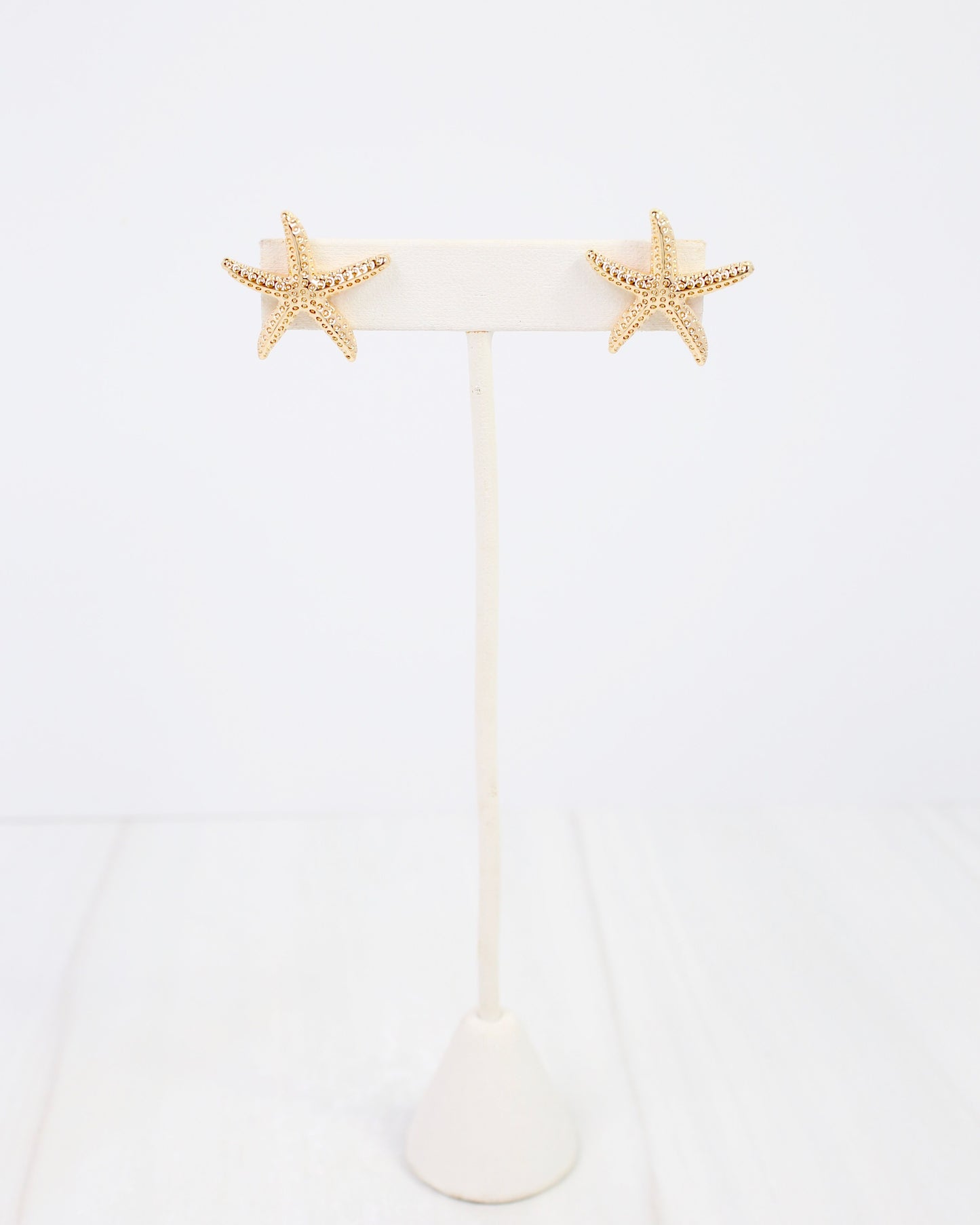 Elyria Starfish Post Earring Gold