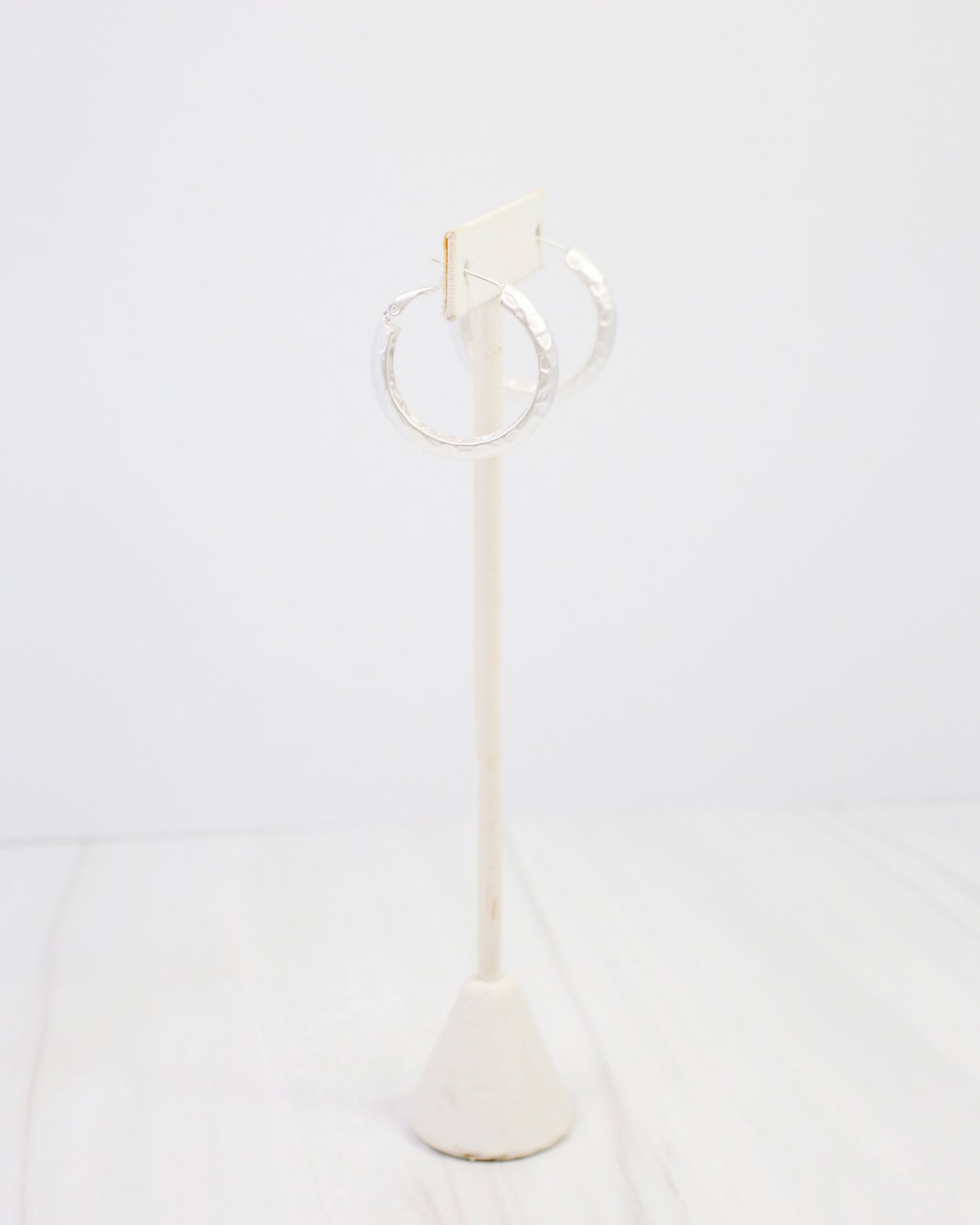 Glassboro Hammered Hoop Earring WR Matte Silver