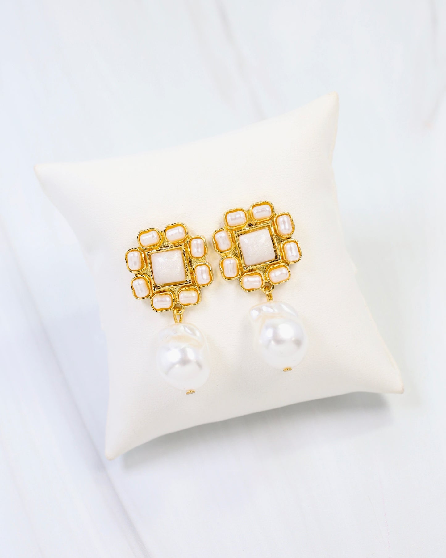 Cohoes Pearl Drop Earring Gold