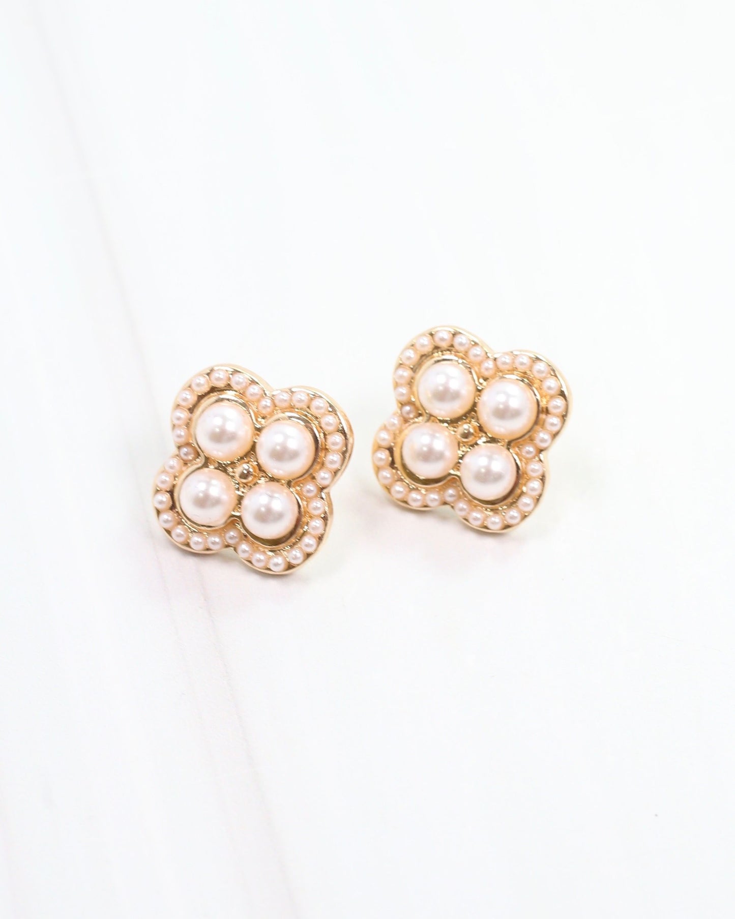 Ciebon Clover and Pearl Stud Gold