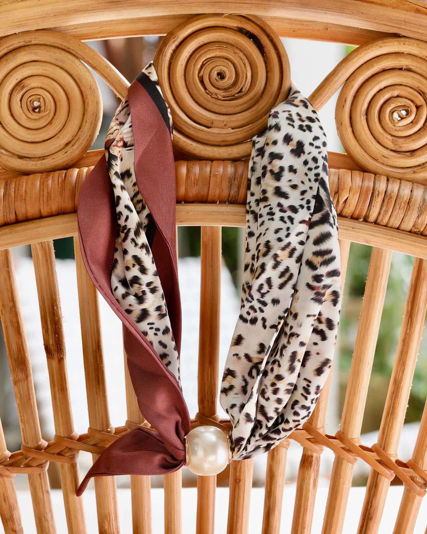 Robyn Magnetic Pearl Scarf Necklace Leopard