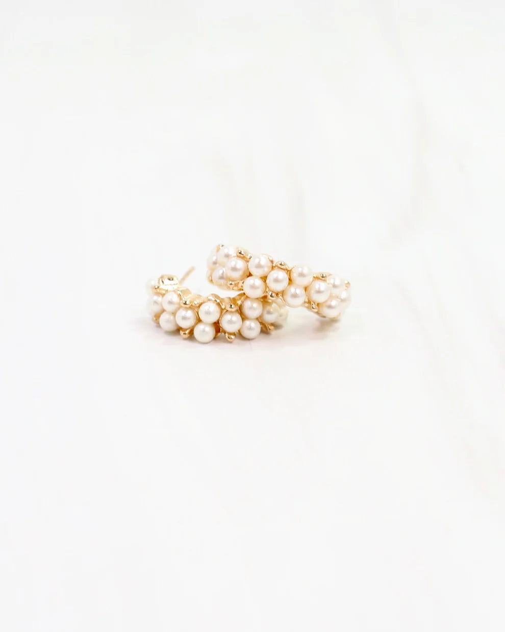 Anne Caroline Pearl Hoop Gold