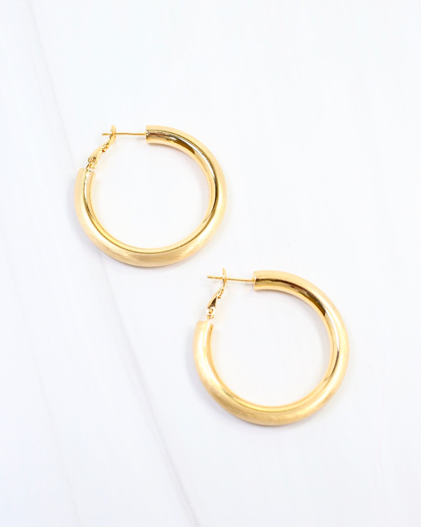 Plainfield Tubular Hoop Earring WR Gold