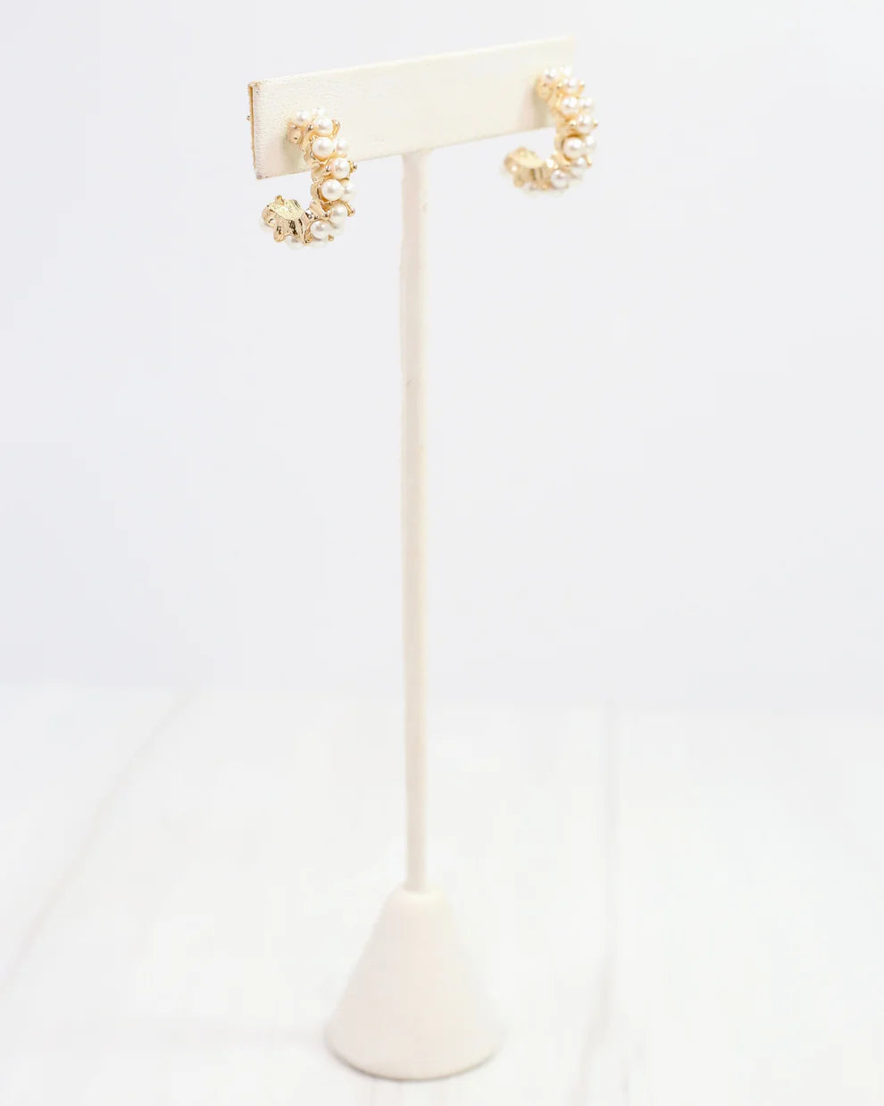 Anne Caroline Pearl Hoop Gold