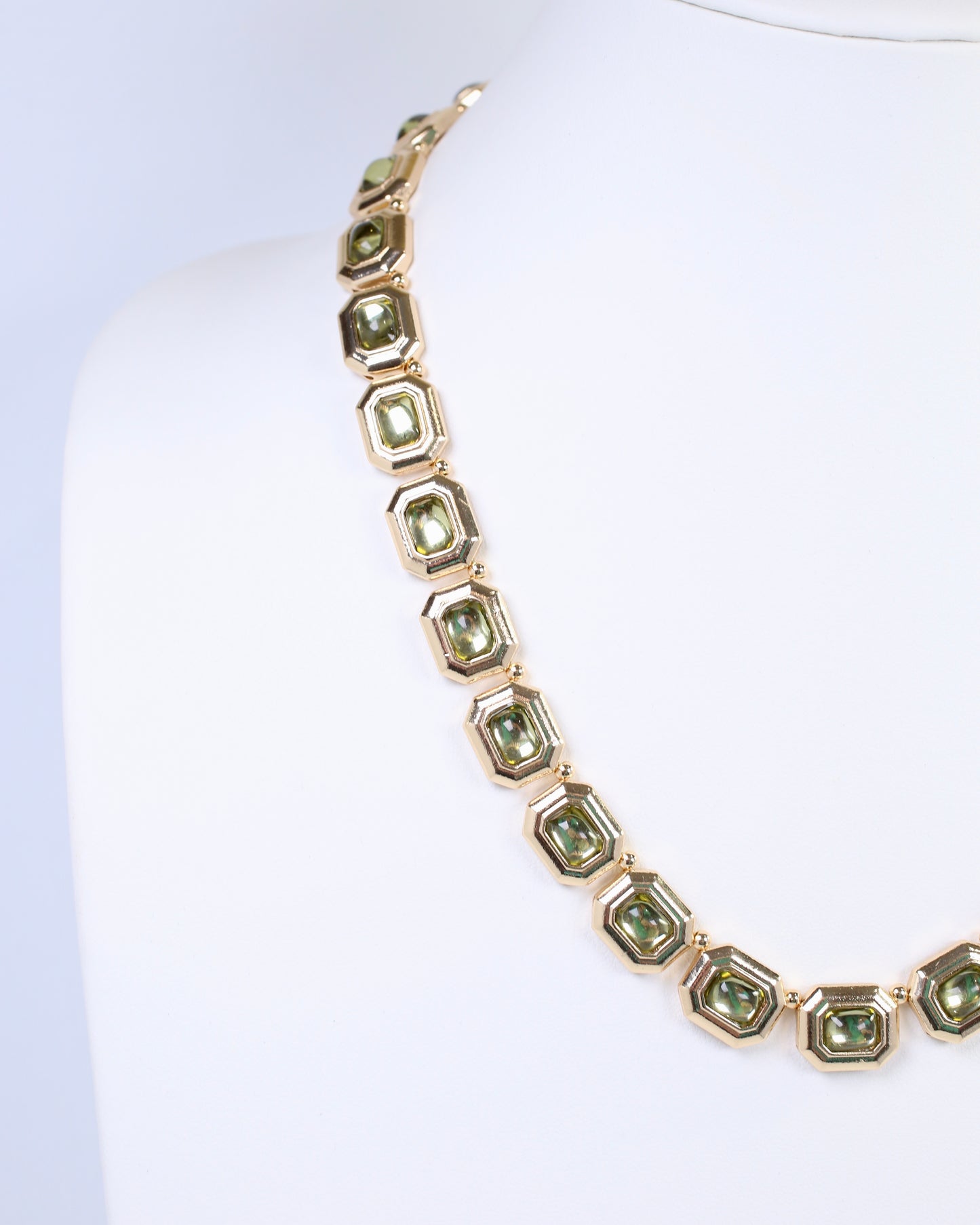 Beverly Stone Necklace Olive