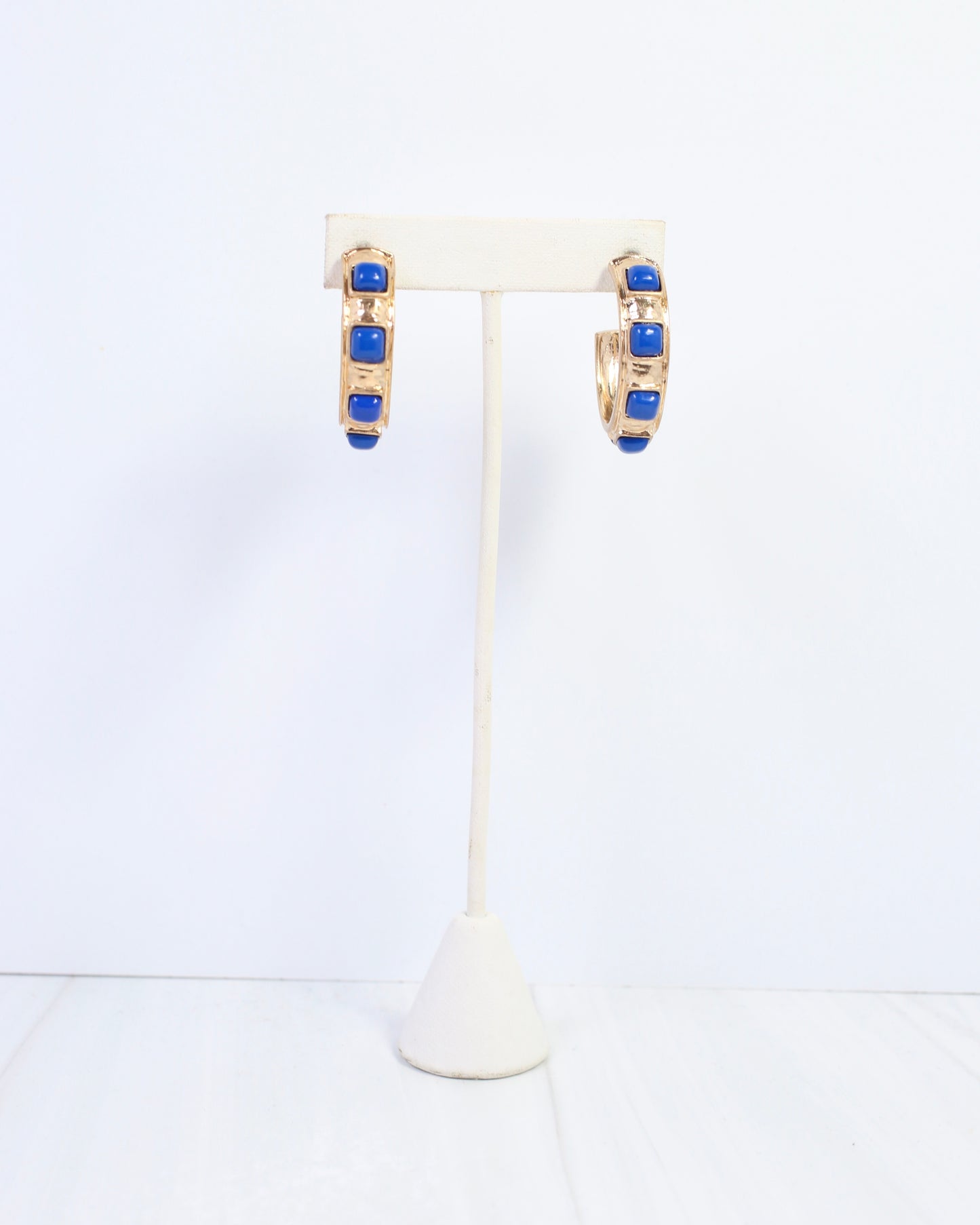 Allie Hammered Gold Earring Blue