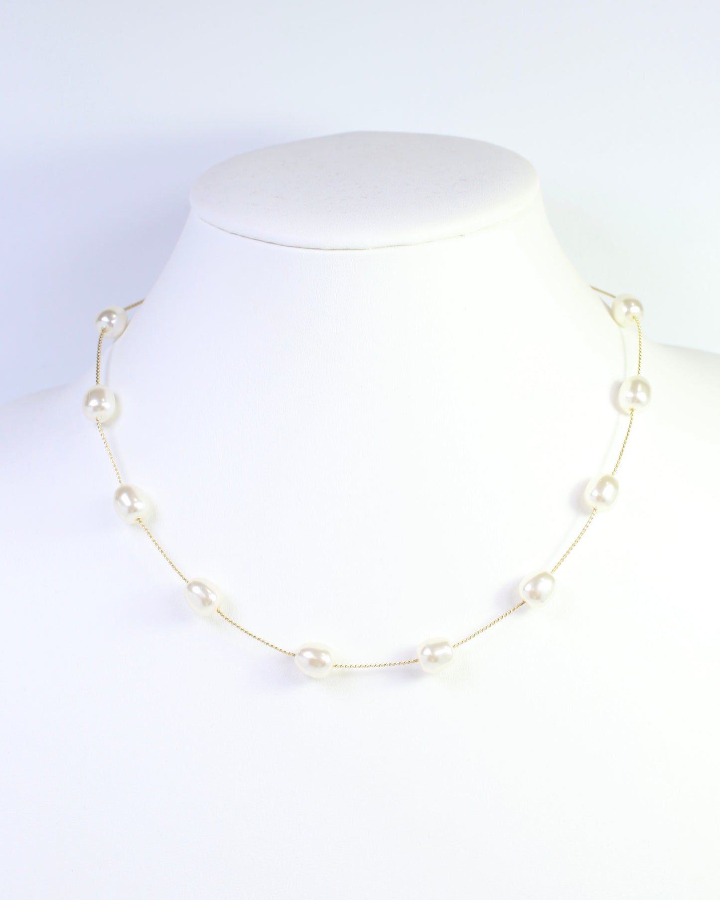 Benedict Pearl Necklace Cream