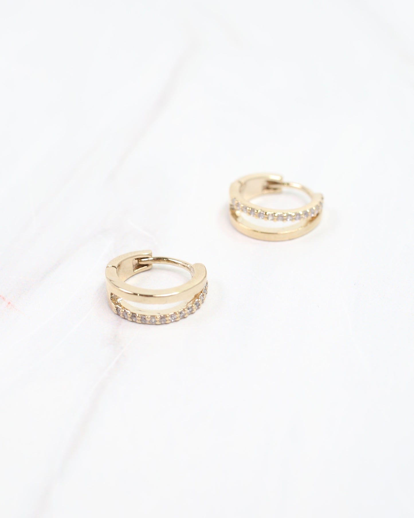Darlington Huggie Earring Gold