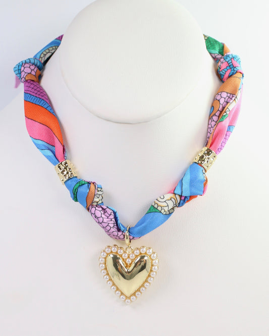 Sullivan Scarf Charm Necklace Lavender