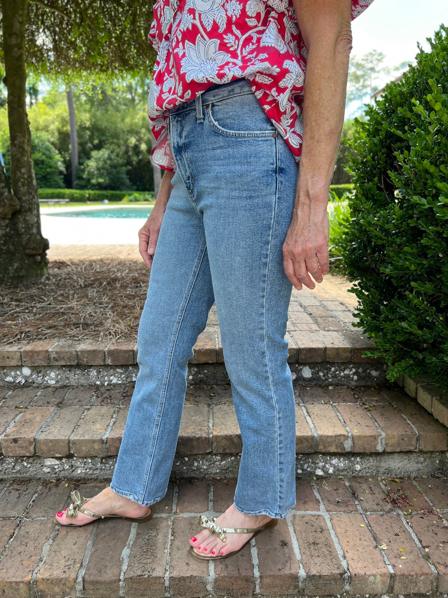 Just Black Slim Cropped Bootcut-Medium Wash