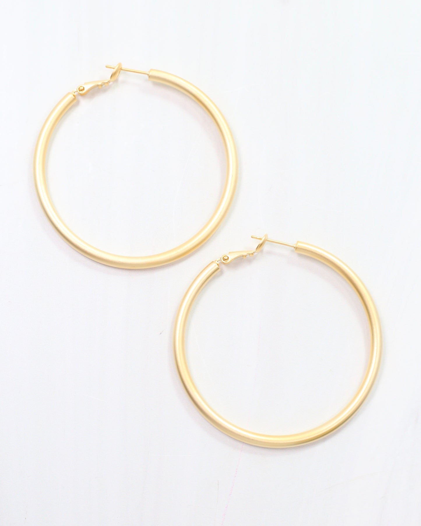 Lucille Hoop Earring Matte Gold