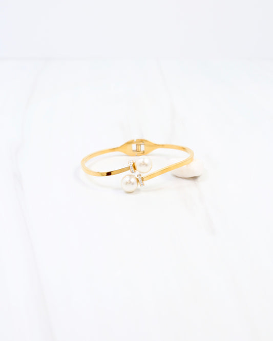 Everett Pearl Hinged Bracelet Gold