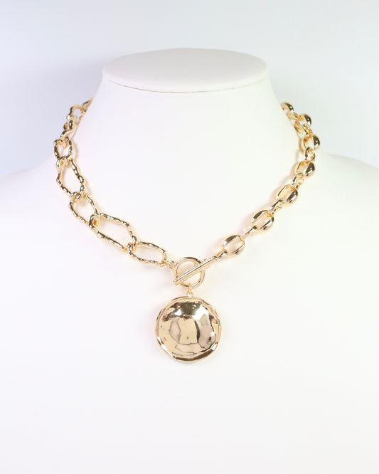 Dickinson Link Circle Pendant Necklace Gold