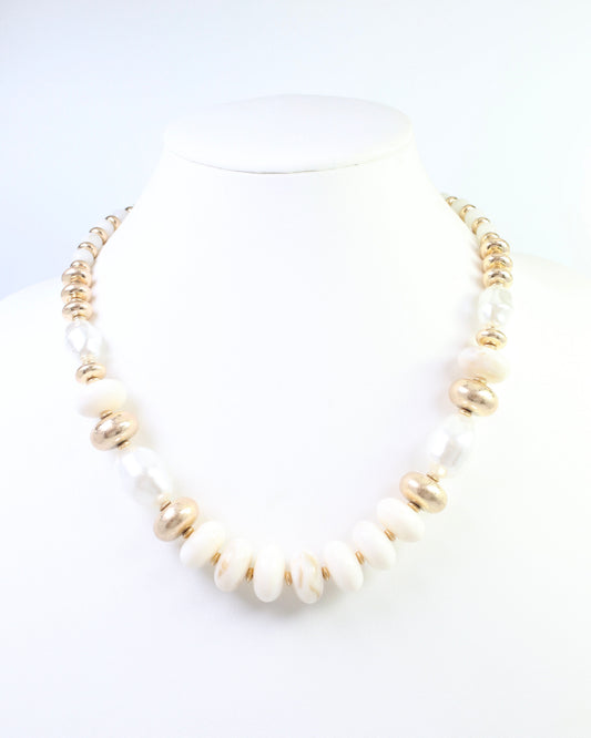 Abenger Beaded Necklace White