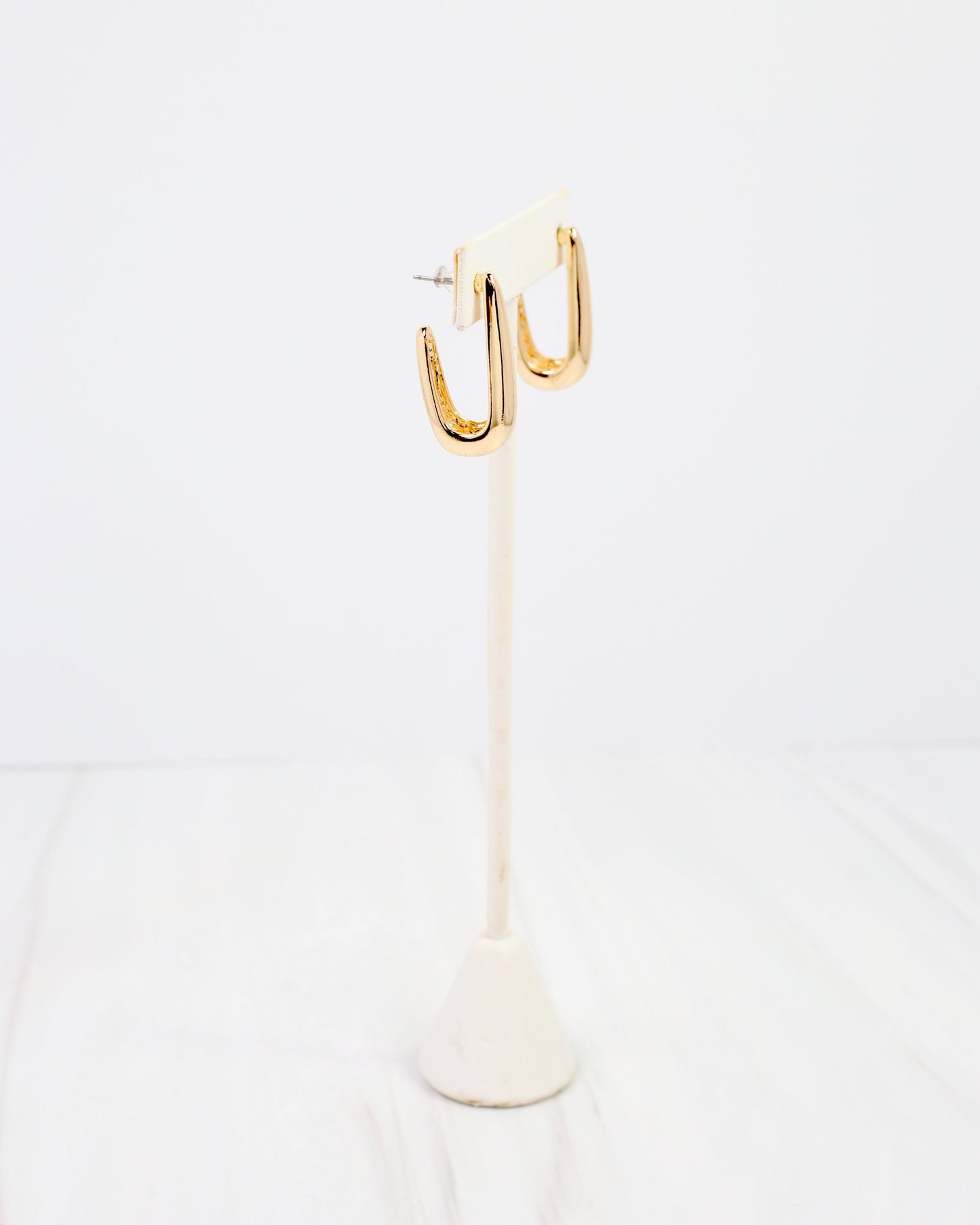 Winston Sleek Oval Hoop Earring Gold