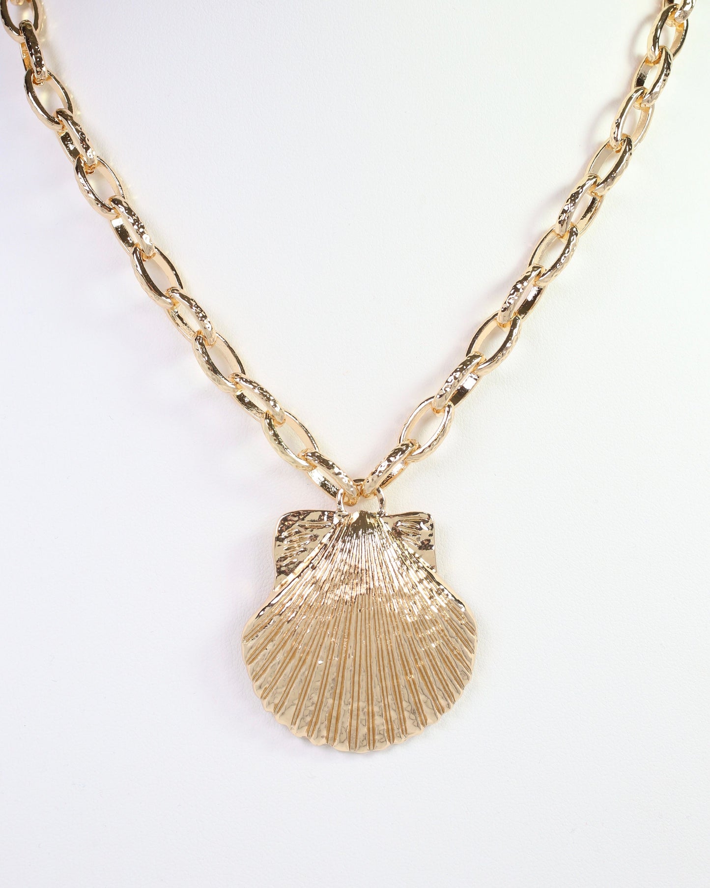 Portsmouth Scallop Link Necklace Gold