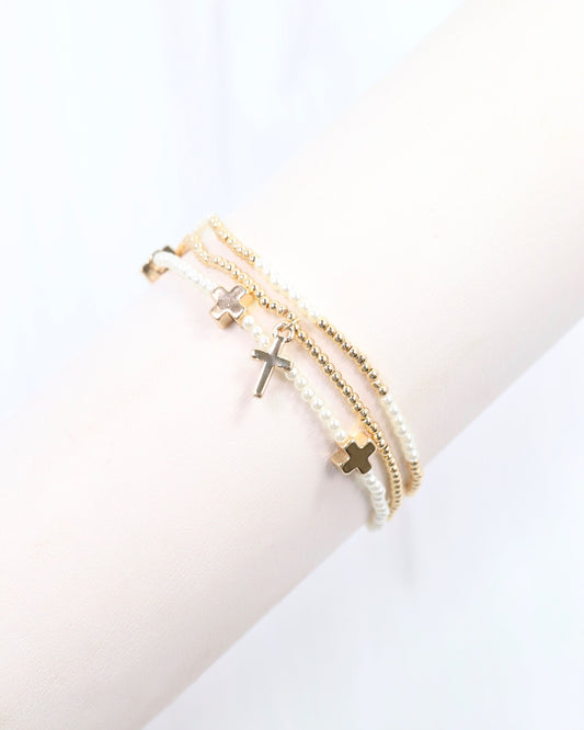 Chancy Cross and Pearl Stretch Bracelet Gold