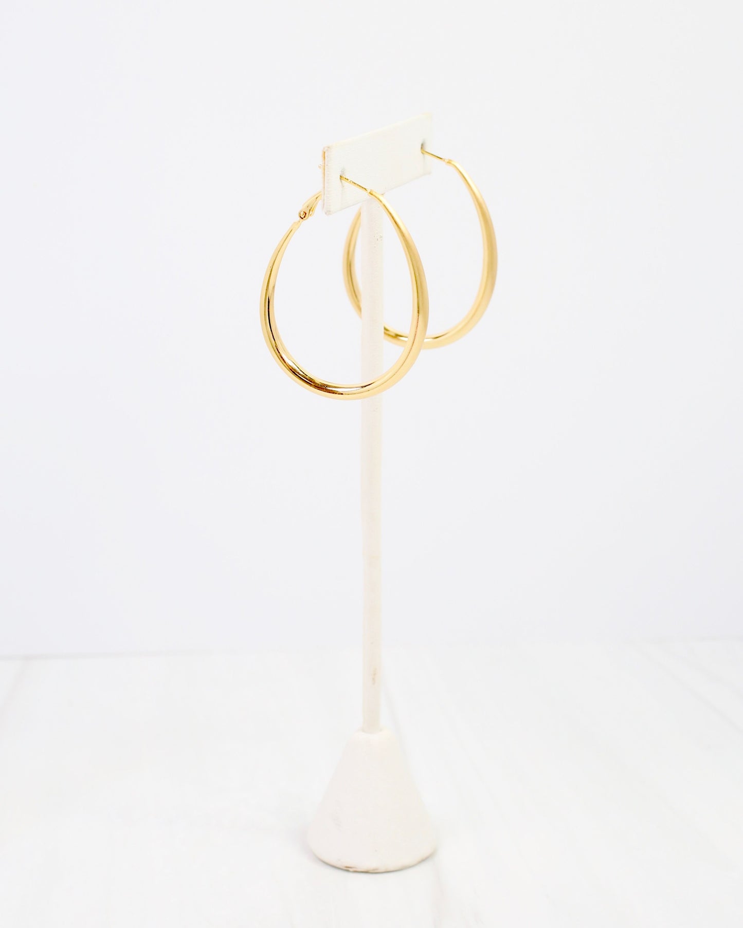 Valley City Oval Hoop Earring WR Gold