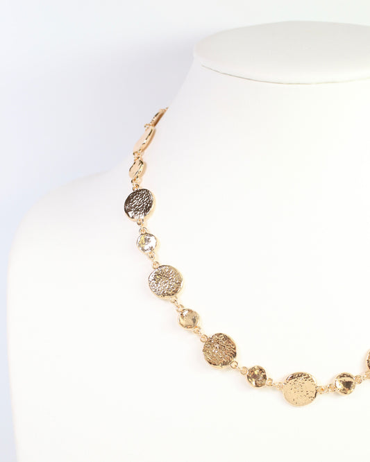 Danvers 16" Hammered Circle Necklace Gold