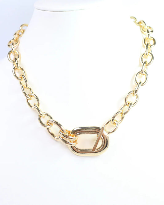 Francey Gold Oval Pendant Necklace Gold