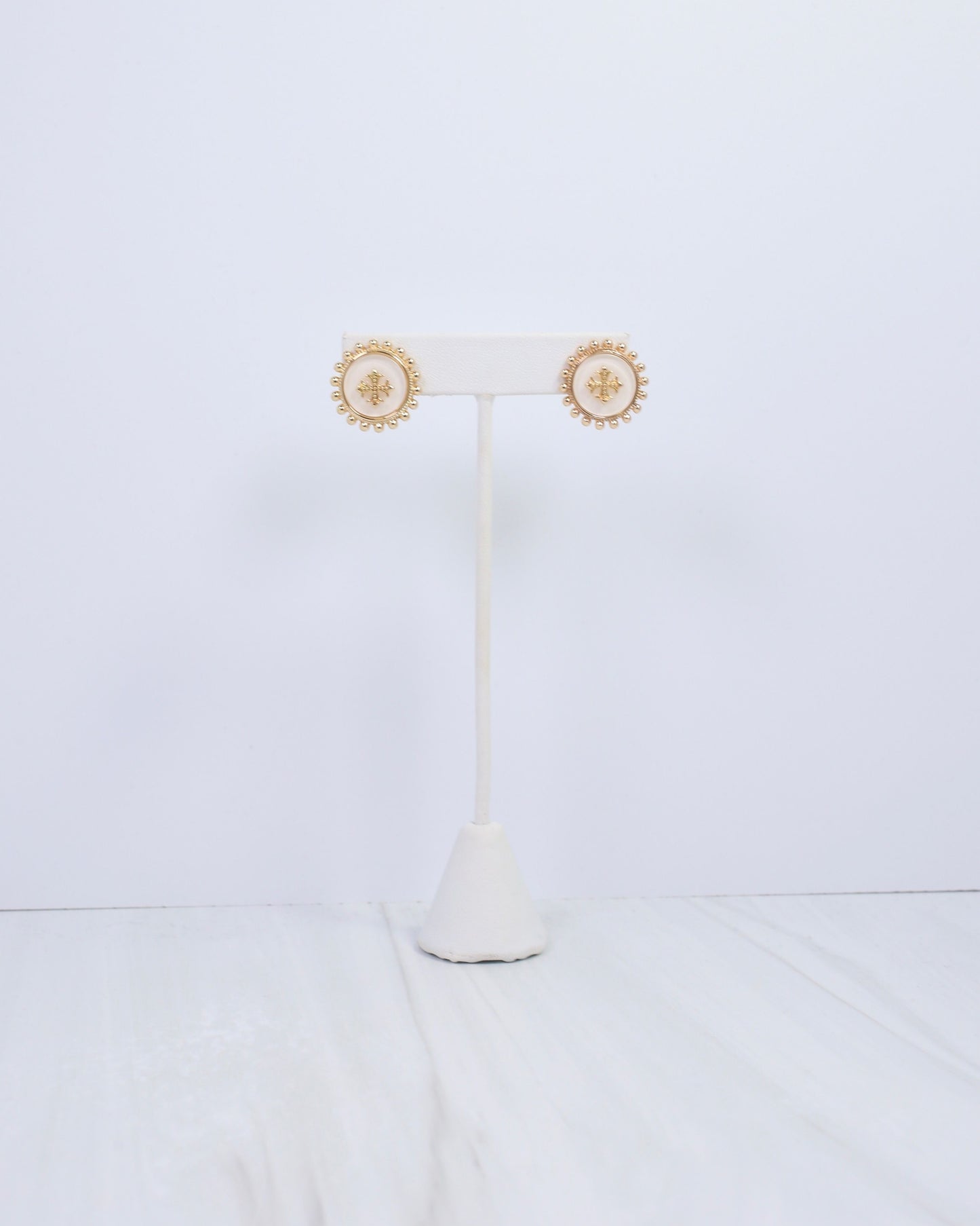 Kempsey Coin Stud Earring White
