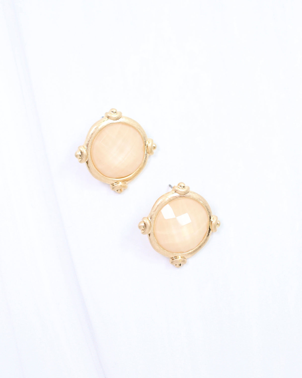Melani Faceted Stud Earring Ivory