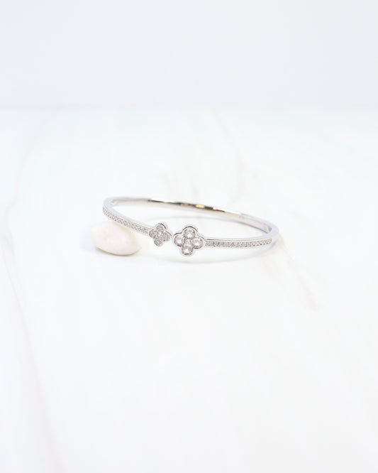 Passaic Clover CZ Hinge Bracelet WR Silver