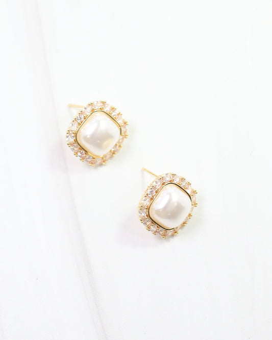 Bethany Pearl Stud Gold