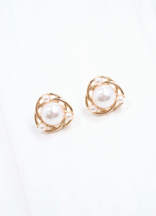 Evanson Pearl Stud Earring Gold