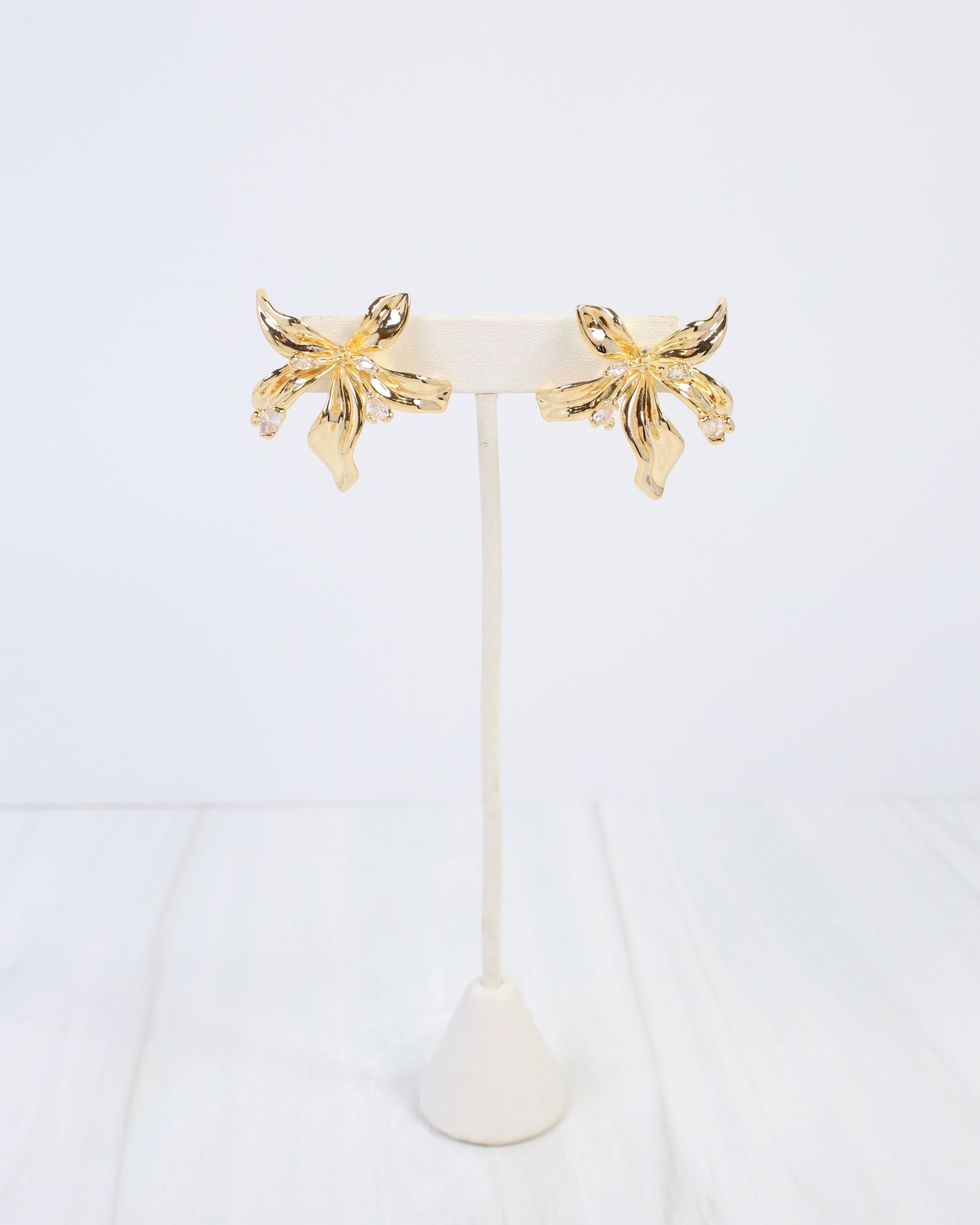 Millburn CZ Flower Earring WR Gold