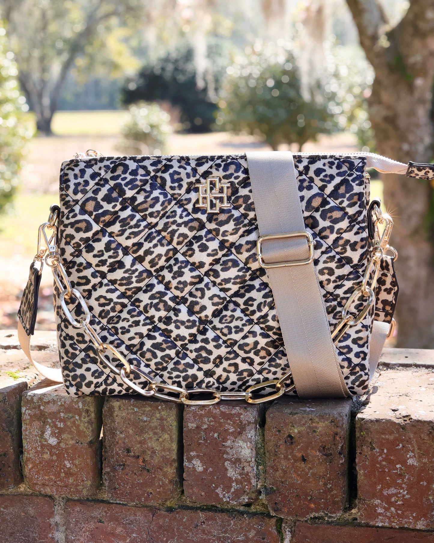 Ariana Crossbody - Spotted LD
