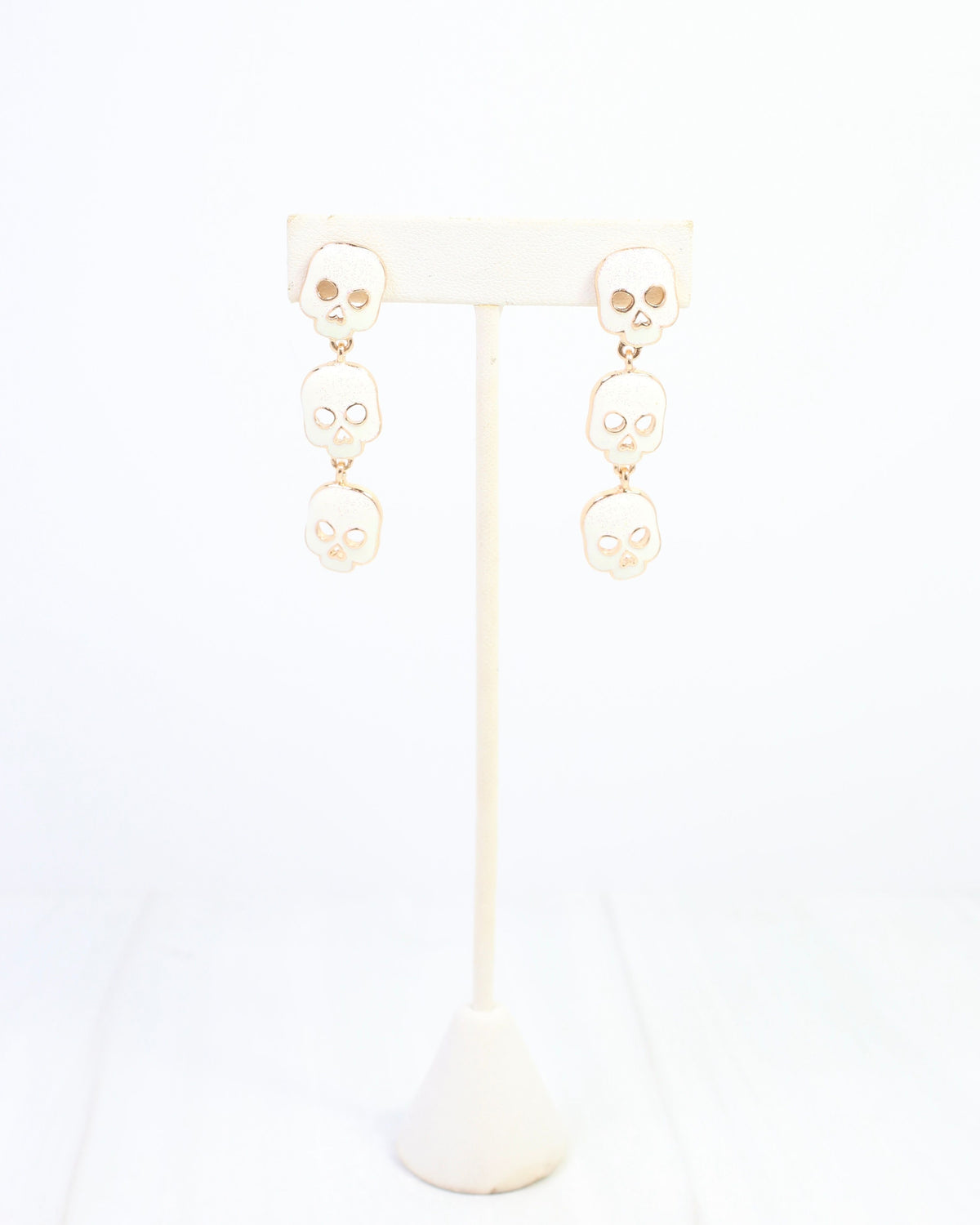 Triple Scary Skull Stud Earring White
