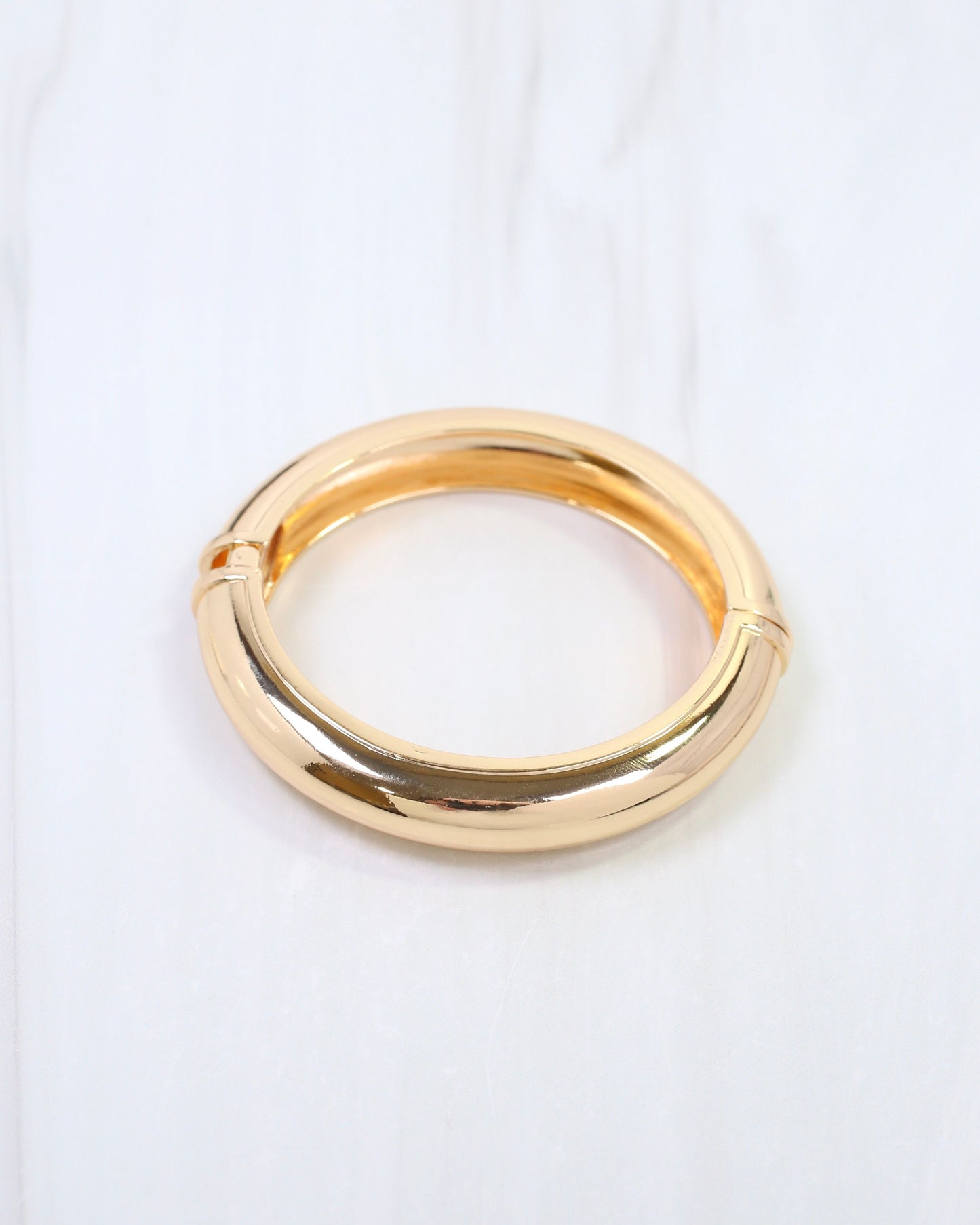 Austyn Round Hinge Bangle Bracelet Gold