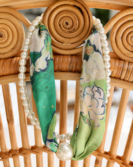 Two Strand Magnetic Pearl Scarf Necklace Green