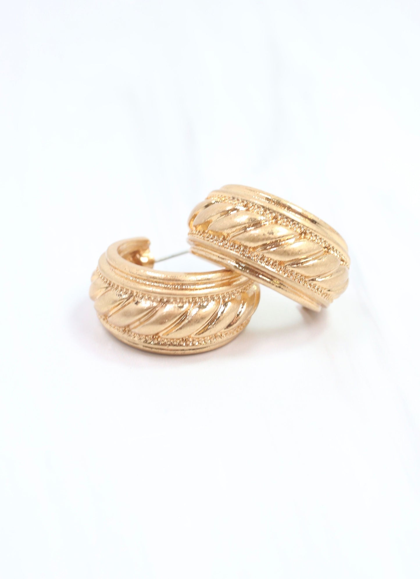 Isabella Hoop Earring Gold