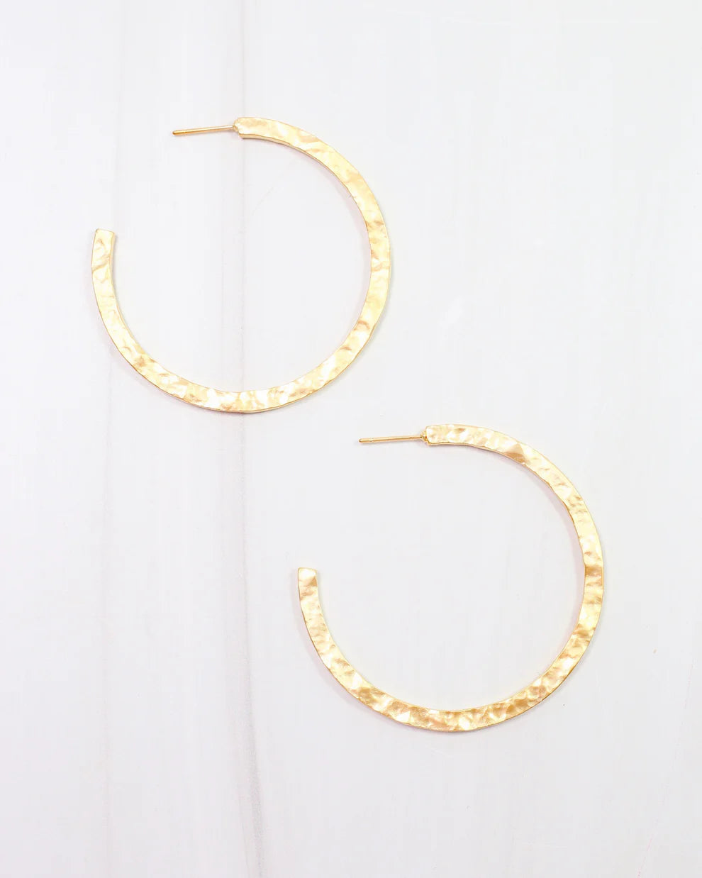 Lovett Hammered Hoop Earring Matte Gold