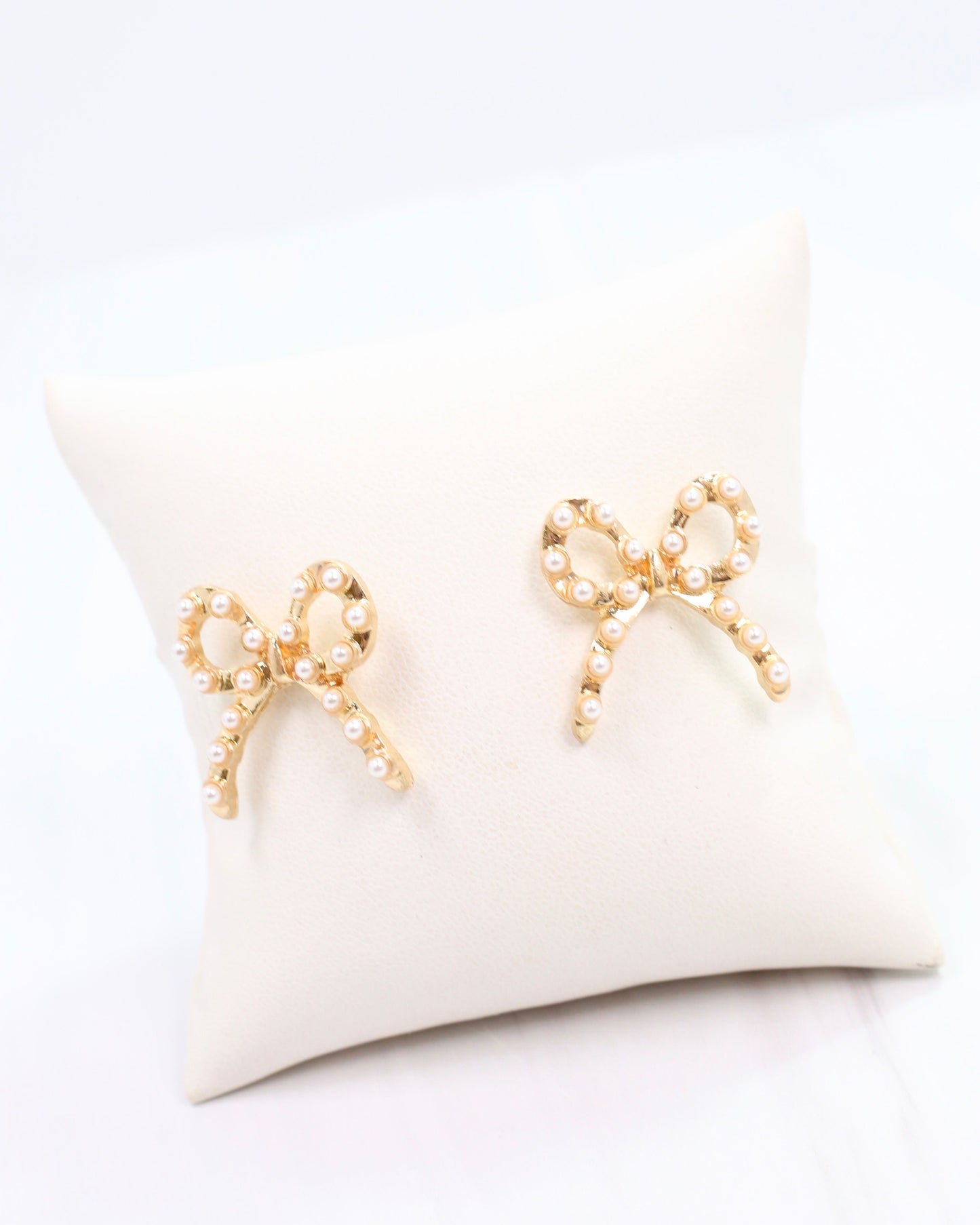 Pansy Pearl Pave Stud Worn Gold